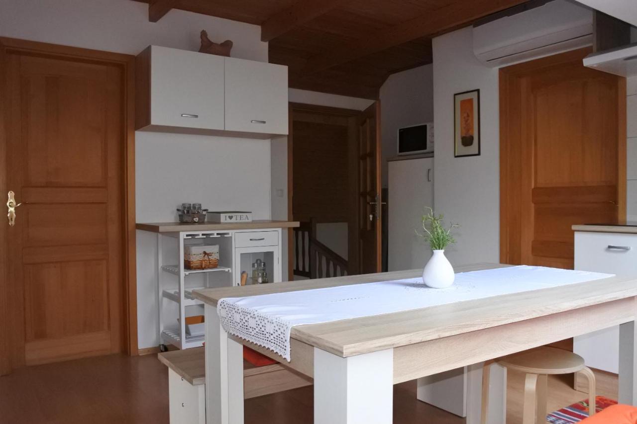 Apartma Vrh 勒什 外观 照片