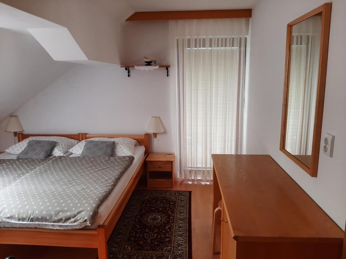 Apartma Vrh 勒什 外观 照片